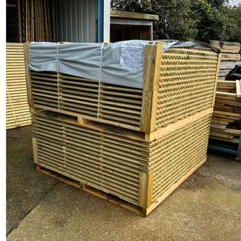 Image of 1800 x 1800mm Sorrento Pressure Treated UC3 Panel **LTD**